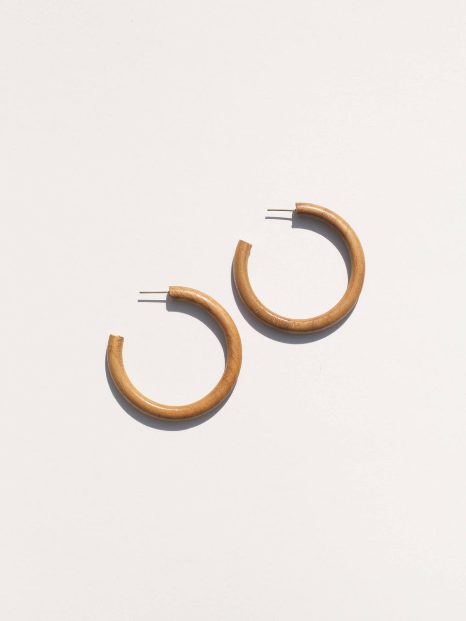 Wood Essential Hoops: Medium 1.5"