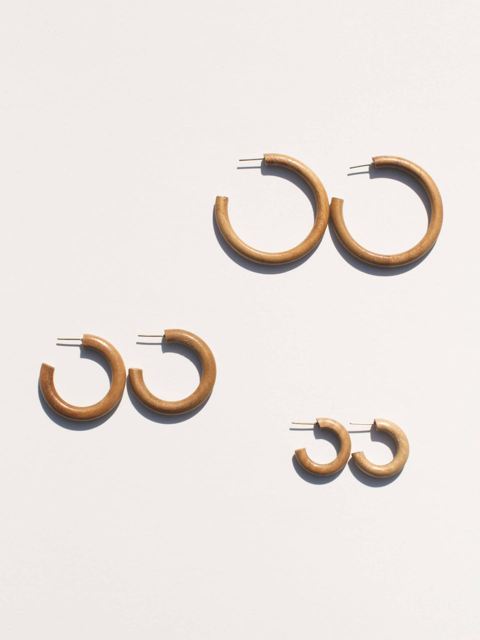 Wood Essential Hoops: Medium 1.5"